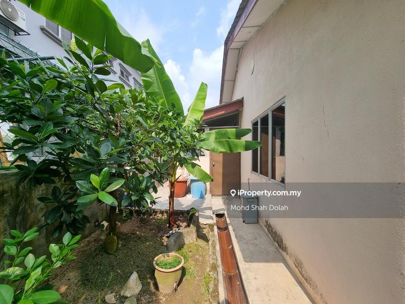 Bungalow House for Sale in Kampung Tunku, Petaling Jaya by Mohd Shah Dolah - iProperty.com.my