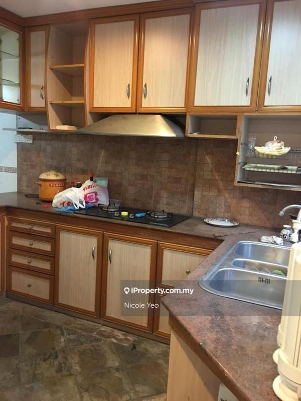 Rumah Berangkai 2.5 Tingkat untuk Dijual di Taman Bukit Beruang, Bukit Baru oleh Nicole Yeo - iProperty.com.my