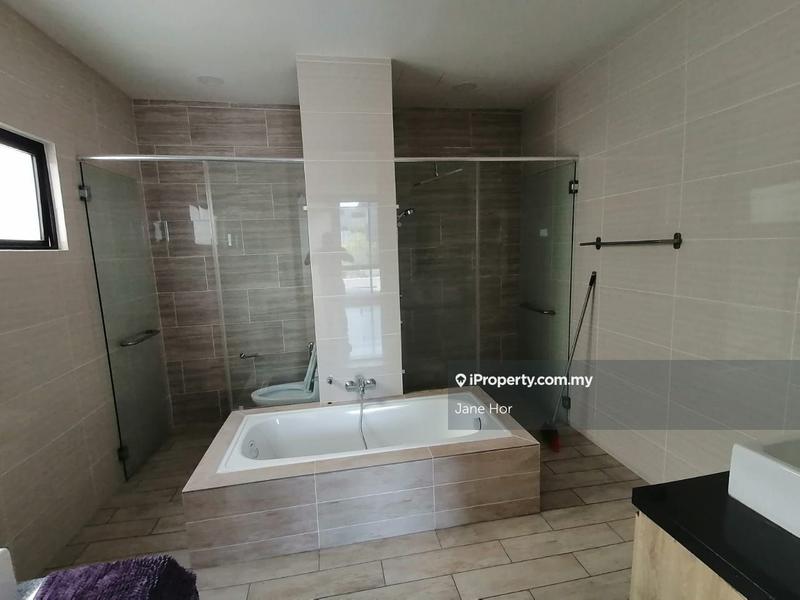 3-storey Terraced House for Sale in 16 Sierra, Puchong by Jane Hor - iProperty.com.my