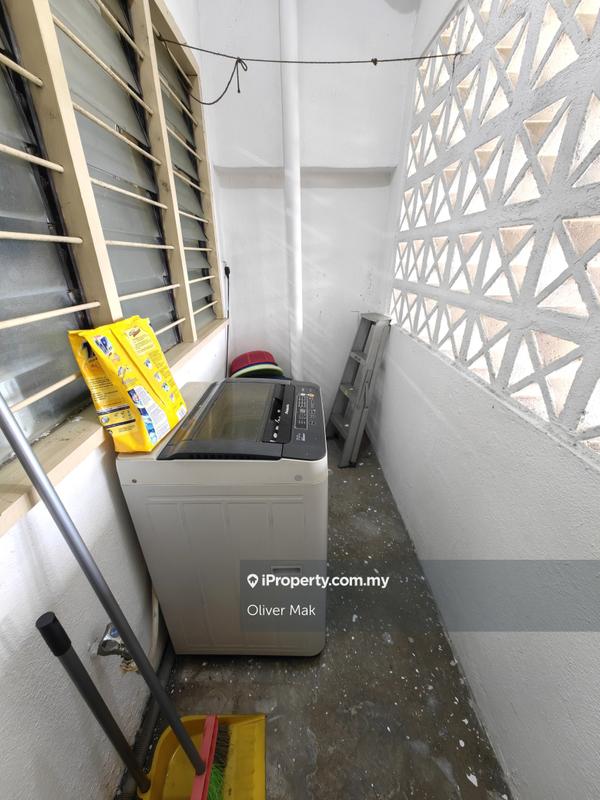 For Rent - Vista Komanwel C