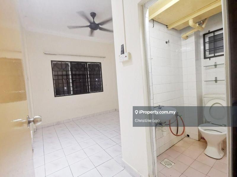 Pangsapuri untuk Dijual di Pangsapuri Merak oleh Christine Loo - iProperty.com.my