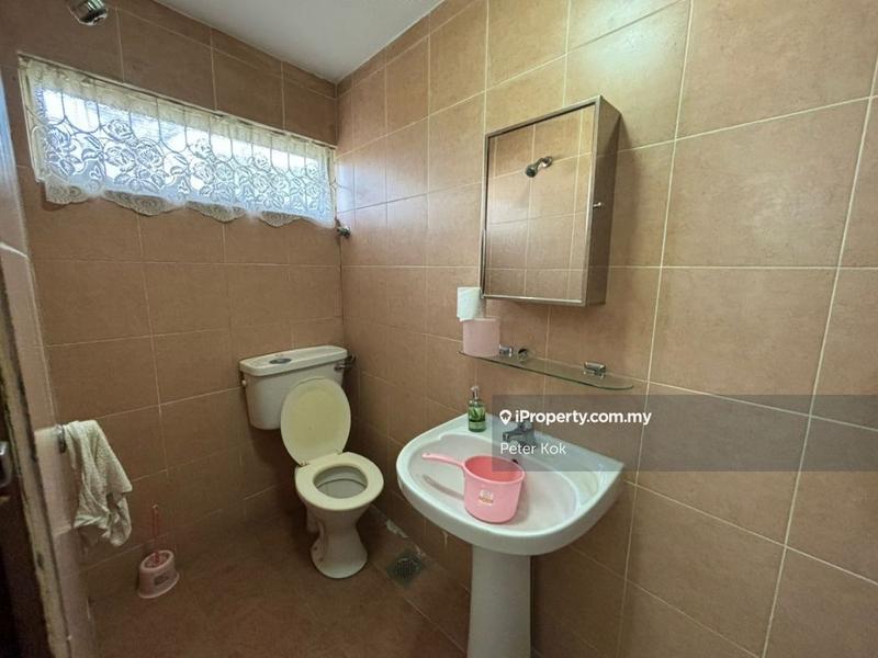 Bungalow House for Sale in smb5k, Petaling Jaya by Peter Kok - iProperty.com.my