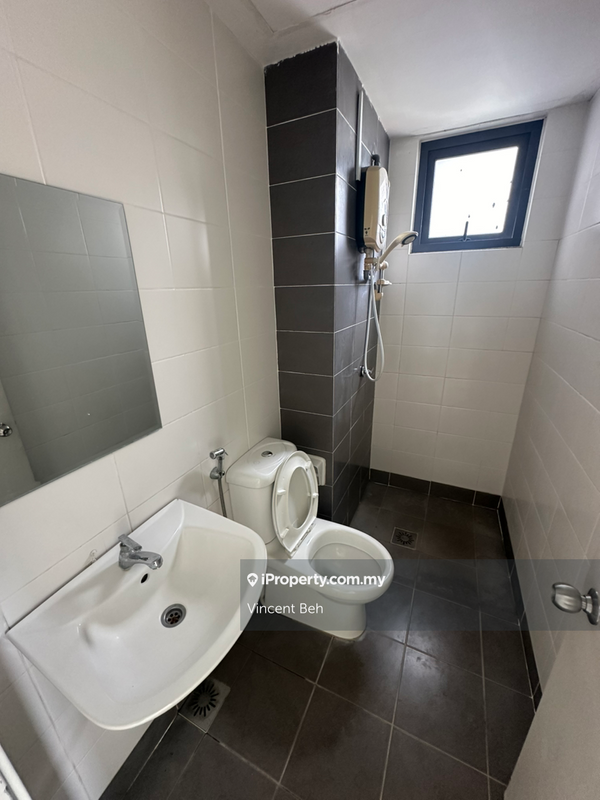 Kondominium untuk Disewa di Residence 8 oleh Vincent Beh - iProperty.com.my