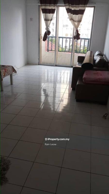 For Sale - Vista Pinggiran Apartment