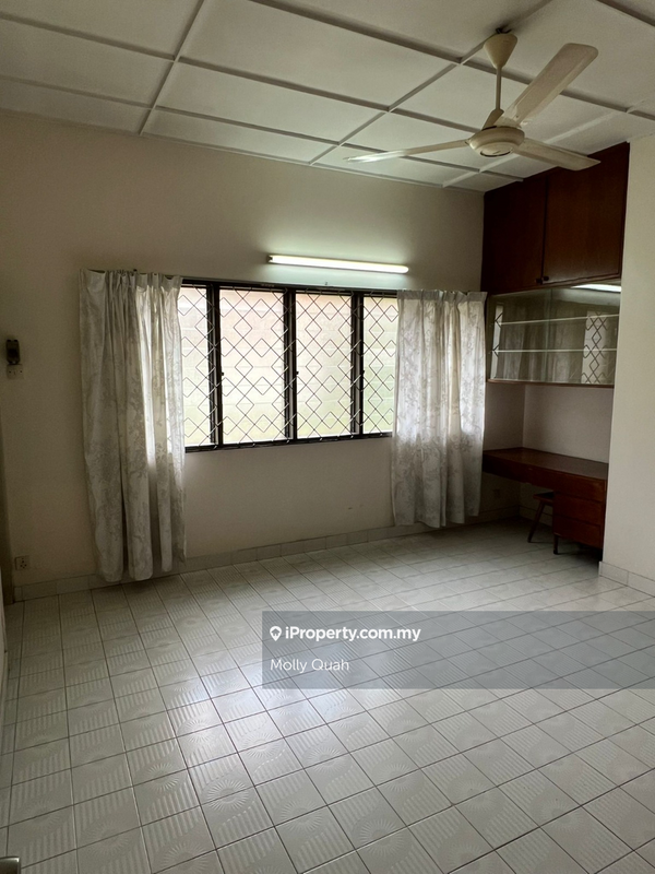 Bungalow House for Sale in Taman Universiti Ss3, Petaling Jaya by Molly Quah - iProperty.com.my