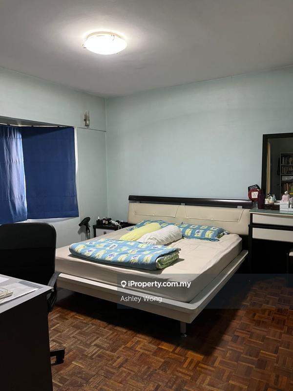 For Sale - Sri Intan 2