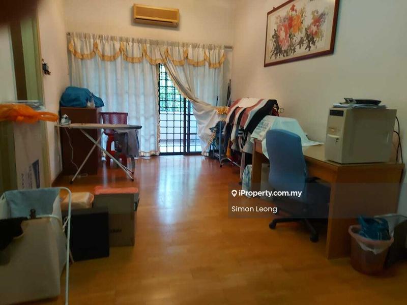 Rumah Berangkai 2 Tingkat untuk Dijual di Bukit Jelutong, Shah Alam oleh Simon Leong - Living Room - iProperty.com.my