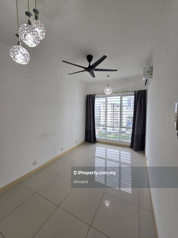 For Rent - Tiara Mutiara / The Crown
