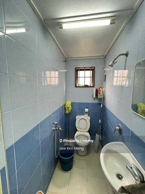 Rumah Teres 1-Tingkat untuk Dijual di Kepong Baru, Kepong oleh Lew Kim Meng - Bathroom - iProperty.com.my