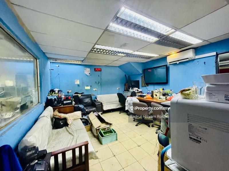 Gudang untuk Dijual di Seksyen 33, Shah Alam oleh Badrul Hisyam Roslan - iProperty.com.my