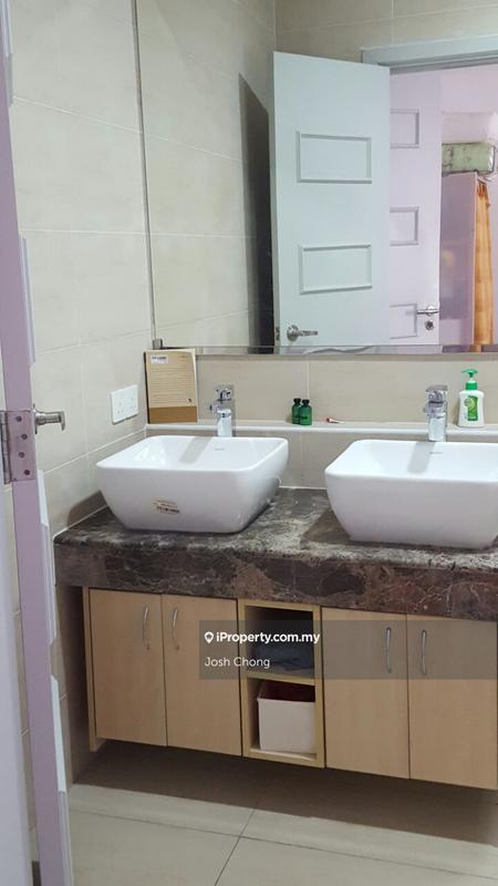 Rumah Berangkai 2.5 Tingkat untuk Dijual di wh698, Subang Jaya oleh Josh Chong - iProperty.com.my