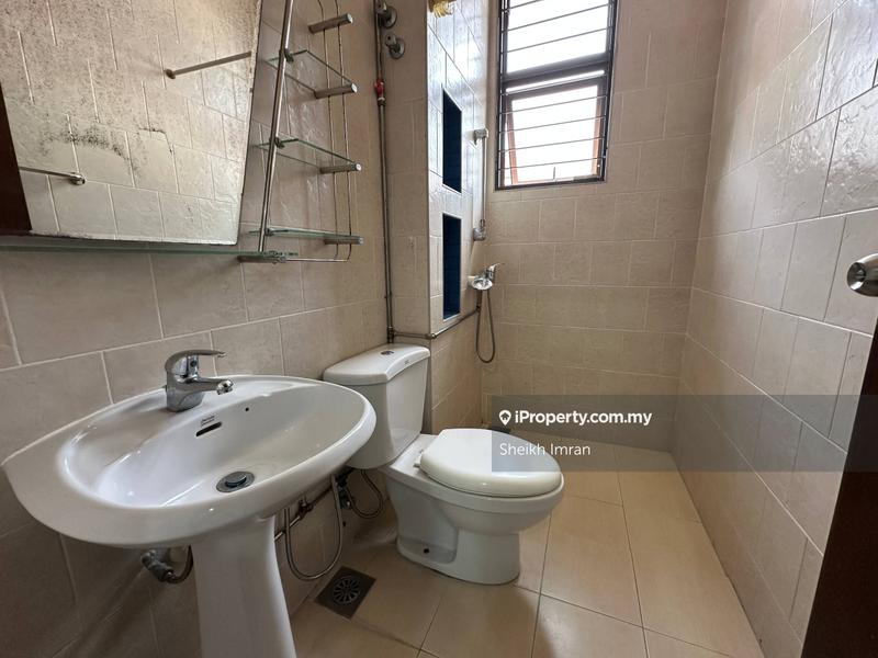 Rumah Berangkai 2 Tingkat untuk Dijual di Bukit Jelutong, Shah Alam oleh Sheikh Imran - iProperty.com.my