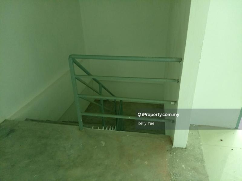 Kedai untuk Dijual di 3 Storey Endlot Shoplot @ Taman Seluang for Sale, Kulim oleh Kelly Yee - iProperty.com.my