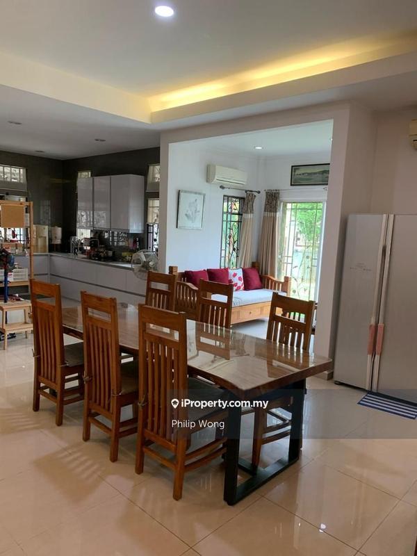 Rumah Berkembar untuk Dijual di Taman Equine, Seri Kembangan oleh Philip Wong - iProperty.com.my