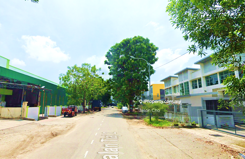 Semi-D Factory for Sale in LAND AREA 16,000SF, TENANTED, MATURED AREA, Puncak Alam by Jason Cho - iProperty.com.my