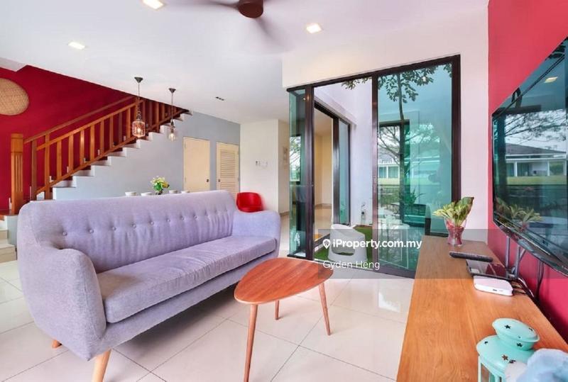 Rumah Teres 2-Tingkat untuk Dijual di Leisure Farm, Gelang Patah oleh Gyden Heng - iProperty.com.my