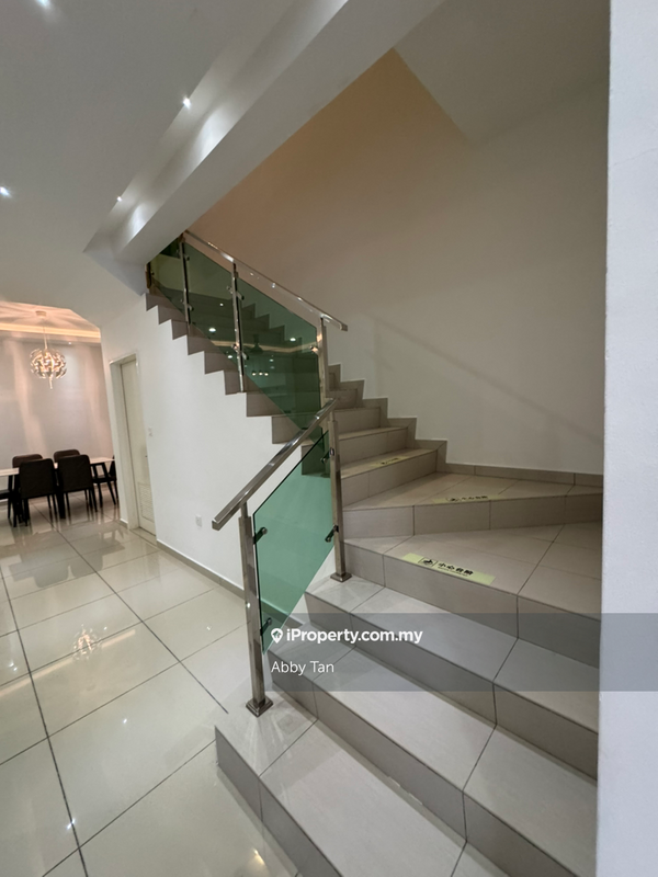 Rumah Teres untuk Disewa di Lunaria Resort Home, Bandar Sri Sendayan oleh Abby Tan - iProperty.com.my