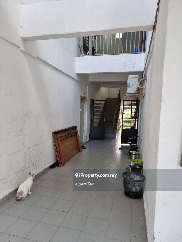 For Sale - Taman Universiti Parit Raja