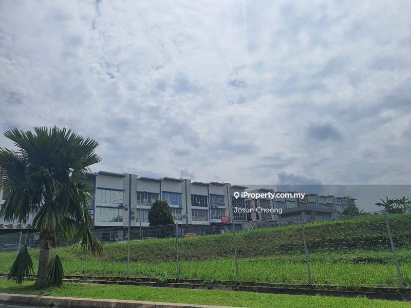 Kilang Teres untuk Dijual di Taman Bukit Serdang, Seri Kembangan oleh Joson Choong - iProperty.com.my