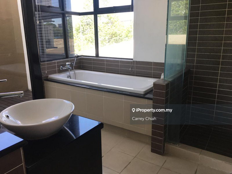 Rumah Berangkai 2.5 Tingkat untuk Dijual di Lake Edge, Puchong oleh Carrey Chiah - iProperty.com.my