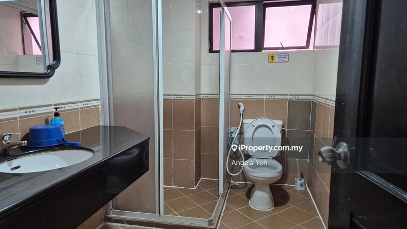 Condominium for Sale in Marina Court Resort Condominium by Angela Yen - iProperty.com.my
