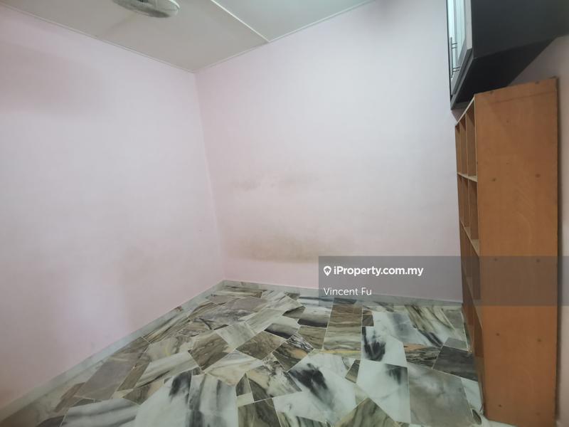 Rumah Teres 1-Tingkat untuk Dijual di Taman Layang Layang, Seremban oleh Vincent Fu - iProperty.com.my