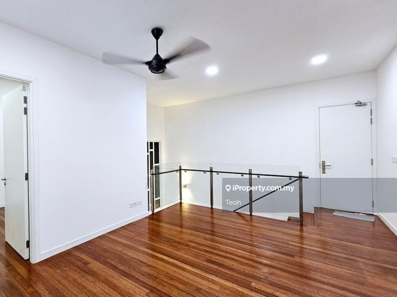 For Sale - Pavilion Hilltop