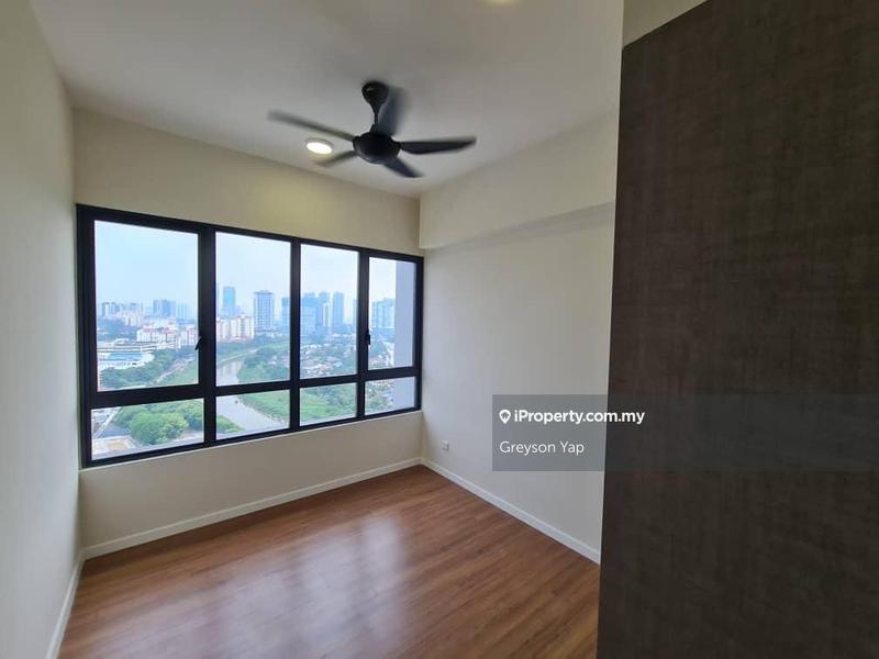 Kediaman Servis untuk Dijual di Millerz Square Serviced Residence oleh Greyson Yap - iProperty.com.my