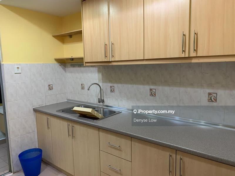 Kondominium untuk Dijual di Puncak Nusa Kelana oleh Denyse Low - iProperty.com.my