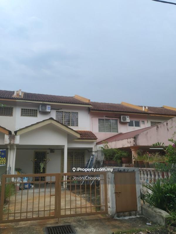 Rumah Teres 2-Tingkat untuk Dijual di Taman Bukit Serdang, Seri Kembangan oleh Joson Choong - iProperty.com.my