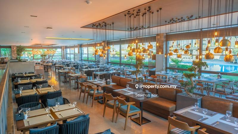 For Sale - ⭐ 4 star ⭐ Shopping Mall (100% occupied) ⭐ RM298psf ⭐ 258 rooms ⭐