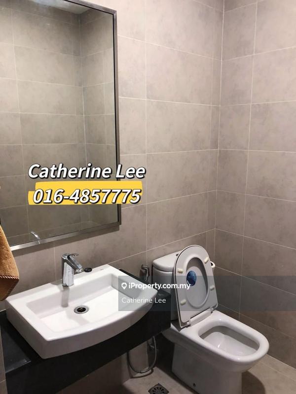 Condominium for Rent in Infinity Beachfront Condominium by Catherine Lee - iProperty.com.my