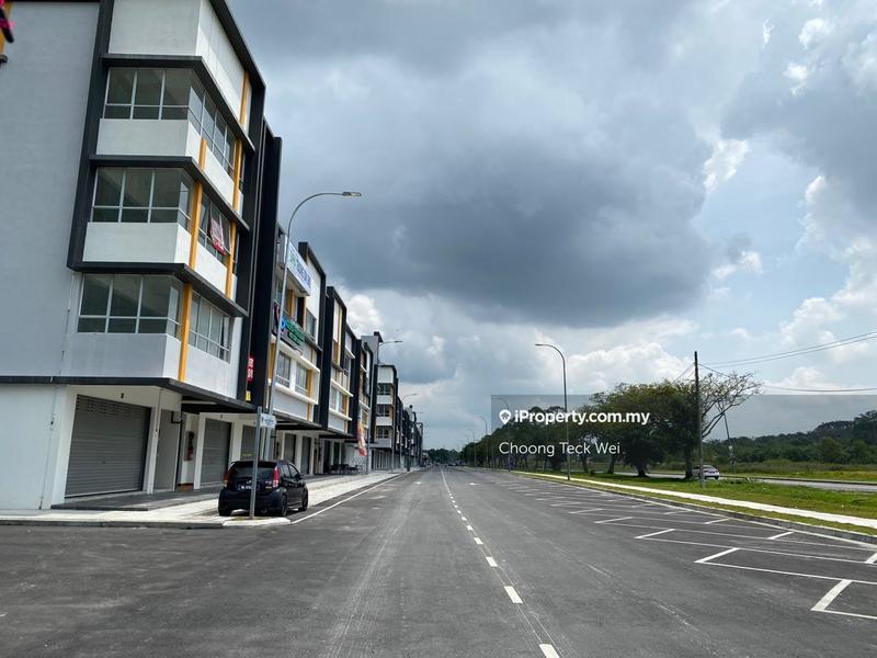 For Sale - Setia Alam Brand New Shoplot,  3 Storey Shoplot Freehold, Klang