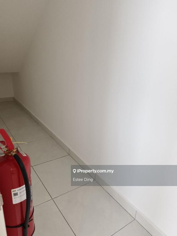 Rumah Berkembar untuk Dijual di Abadi Heights, Puchong oleh Estee Ding - iProperty.com.my