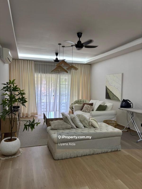 For Rent - Villa Flora