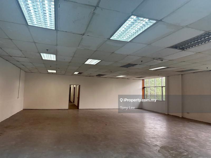 Warehouse for Rent in Taman Perindustrian Subang, Subang Jaya by Tony Lee - iProperty.com.my