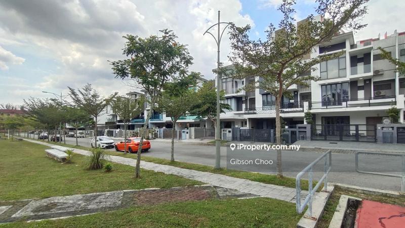 3-storey Terraced House for Sale in Saujana Impian, Kajang by Gibson Choo - iProperty.com.my