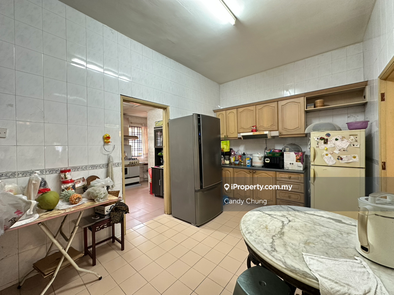 Rumah Berangkai 2 Tingkat untuk Dijual di Bukit Jelutong, Shah Alam oleh Candy Chung - iProperty.com.my