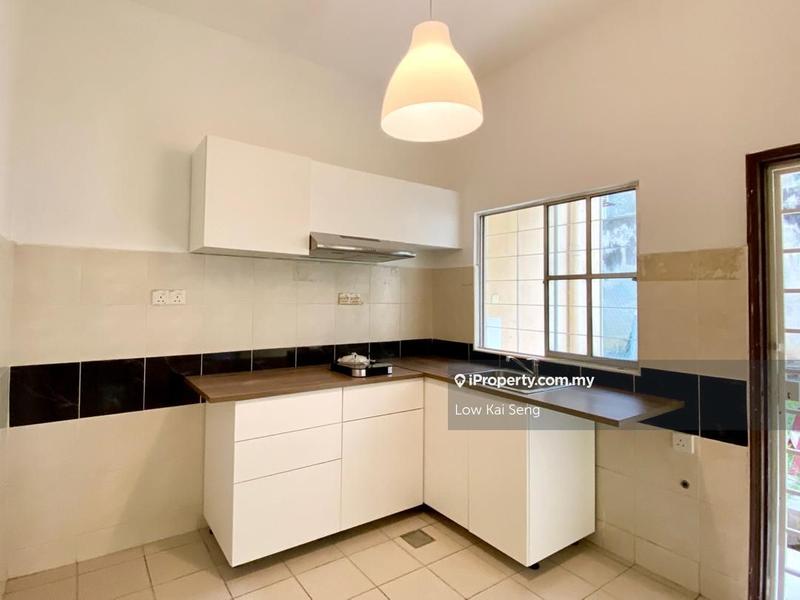 Townhouse for Sale in Damansara Jaya, Petaling Jaya by Low Kai Seng - iProperty.com.my