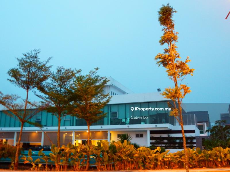 3-storey Terraced House for Sale in Kinrara Residence, BK, Damai Utama, Puchong, Puchong by Calvin Lo - iProperty.com.my