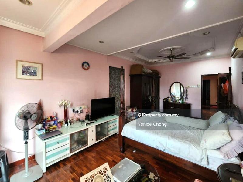Semi-Detached House for Sale in Bandar Baru Sri Petaling, Sri Petaling by Venice Chong - Bedroom - iProperty.com.my