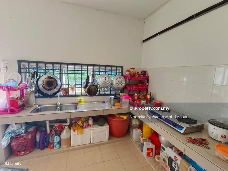 1-storey Terraced House for Sale in Taman Merlimau Permai, Merlimau by Noorelia Syuhadah Mohd Anuar - iProperty.com.my