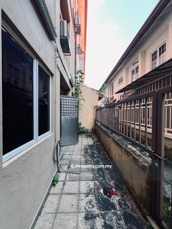 Rumah Berangkai 3.5 Tingkat untuk Dijual di Taman Bukit Wangsamas, Wangsa Maju oleh Lucas Choo - iProperty.com.my