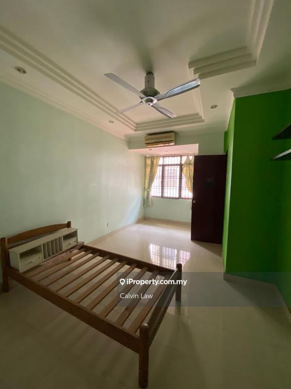 2.5-storey Terraced House for Sale in Bandar Utama 10, Bandar Utama by Calvin Law - iProperty.com.my