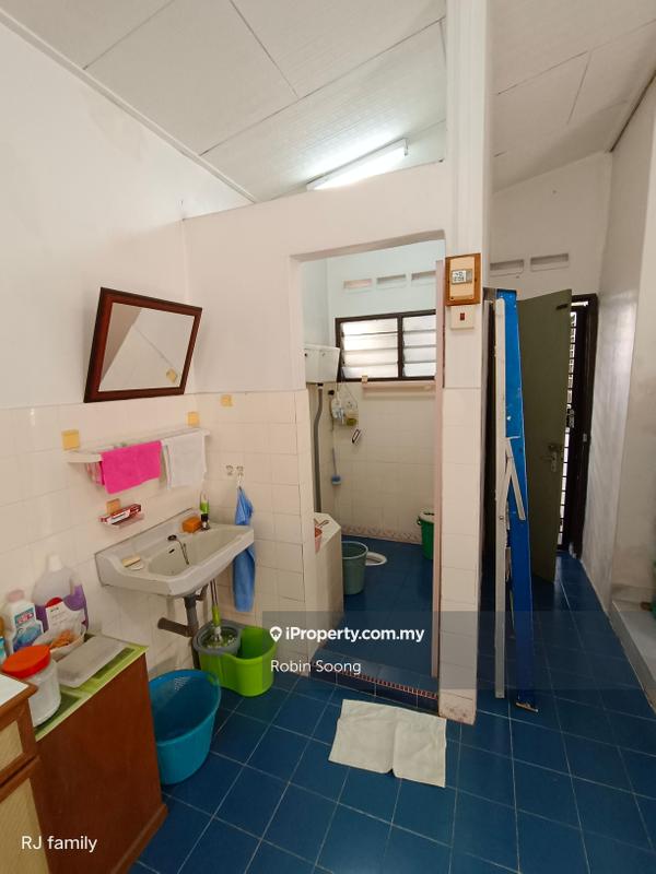 Bungalow House for Sale in Ujong Pasir, Melaka by Robin Soong - iProperty.com.my