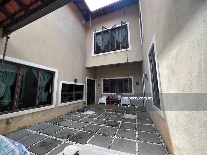 Bungalow House for Sale in Bukit Gita Bayu, Seri Kembangan by Stacy Young - iProperty.com.my