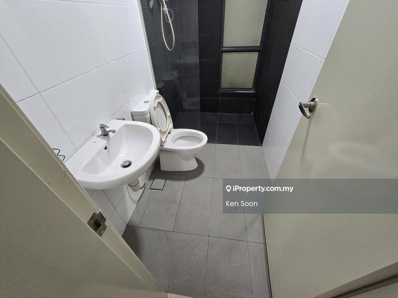 Residensi Servis untuk Disewa di Utropolis Urbano oleh Ken Soon - Bathroom - iProperty.com.my