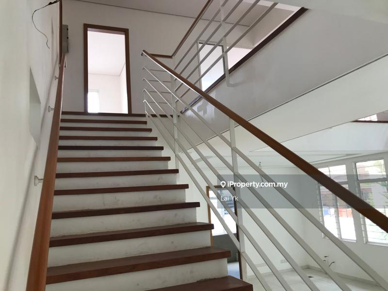 Bungalow House for Sale in Grandville, Subang Jaya by Lai Yk - iProperty.com.my