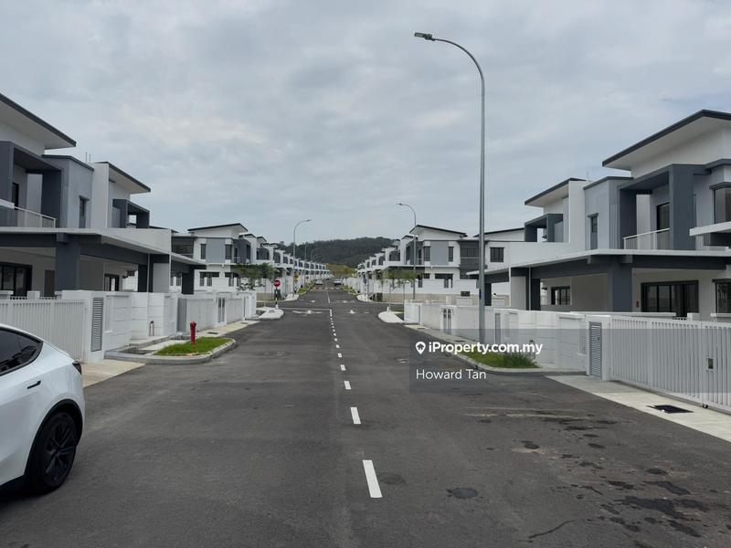 Semi-Detached House for Sale in Kemayan Height, Seremban 2 by Howard Tan - iProperty.com.my