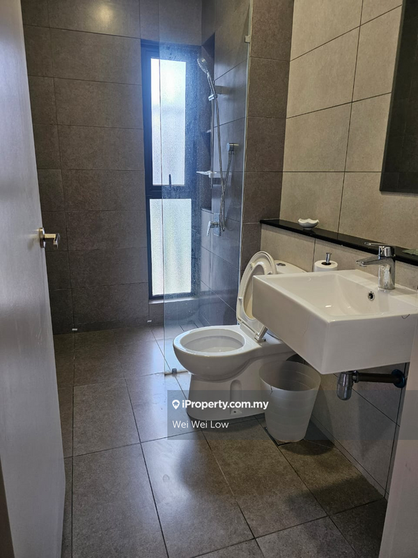 Rumah Berangkai 3 Tingkat untuk Dijual di Twentyfive7, Tanjong Duabelas oleh Wei Wei Low - iProperty.com.my